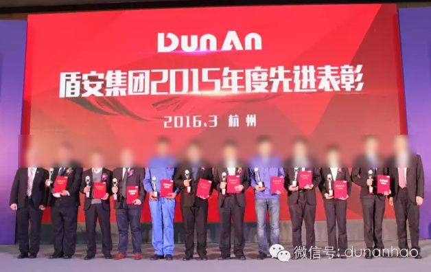 地球生命发源于“左撇子”，可能与太空辐射有